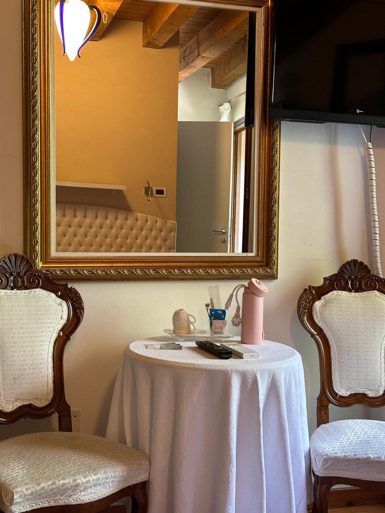 Ca' Hemingway Aparthotel Bassano del Grappa Ngoại thất bức ảnh