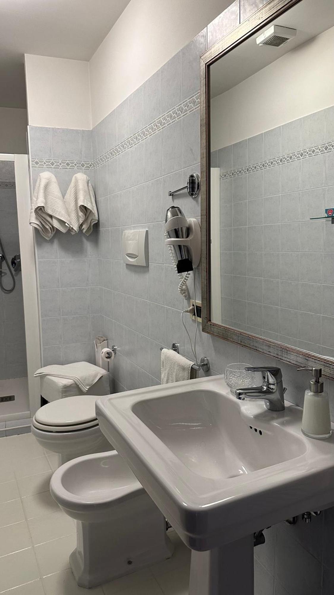Ca' Hemingway Aparthotel Bassano del Grappa Ngoại thất bức ảnh