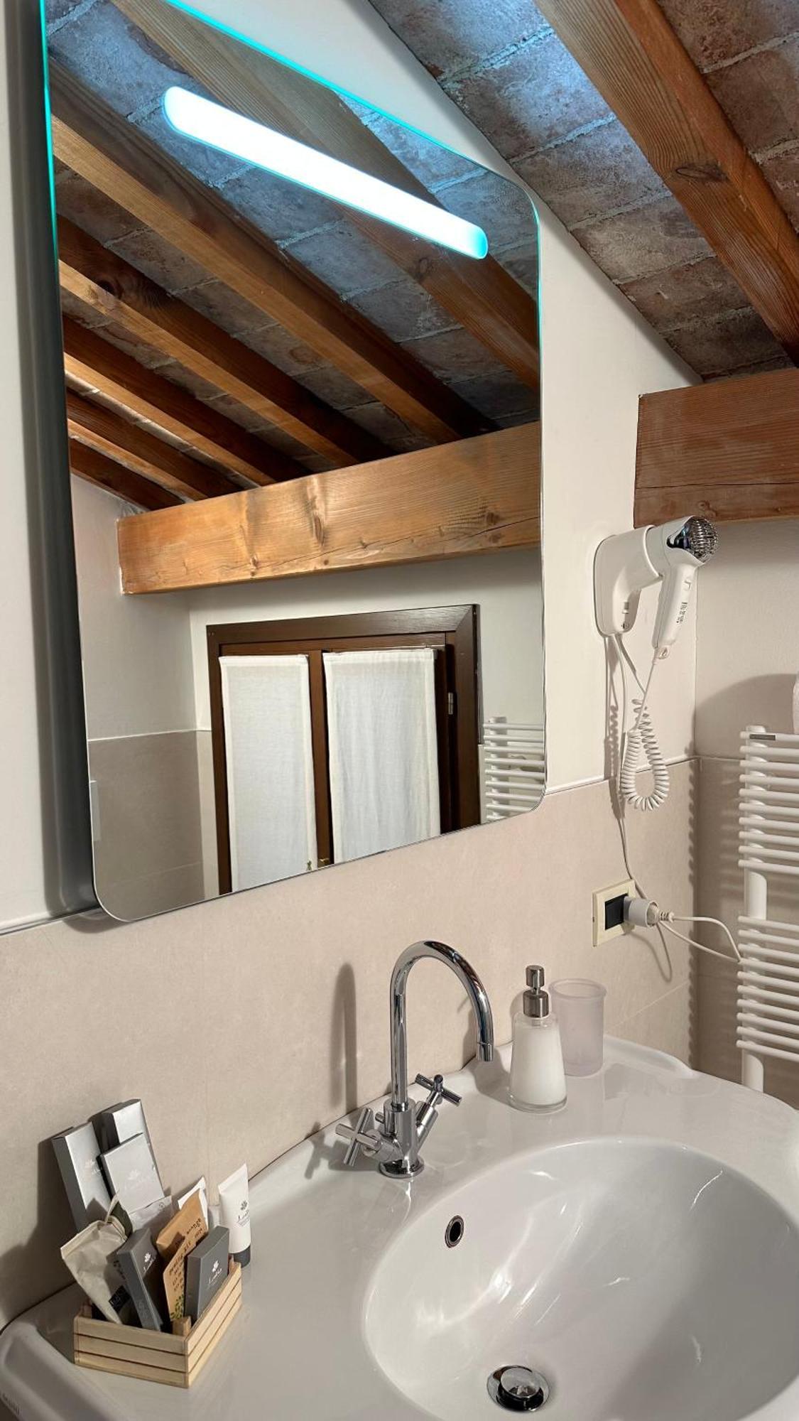 Ca' Hemingway Aparthotel Bassano del Grappa Ngoại thất bức ảnh